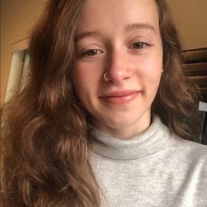 Meet your Posher, Madelyne